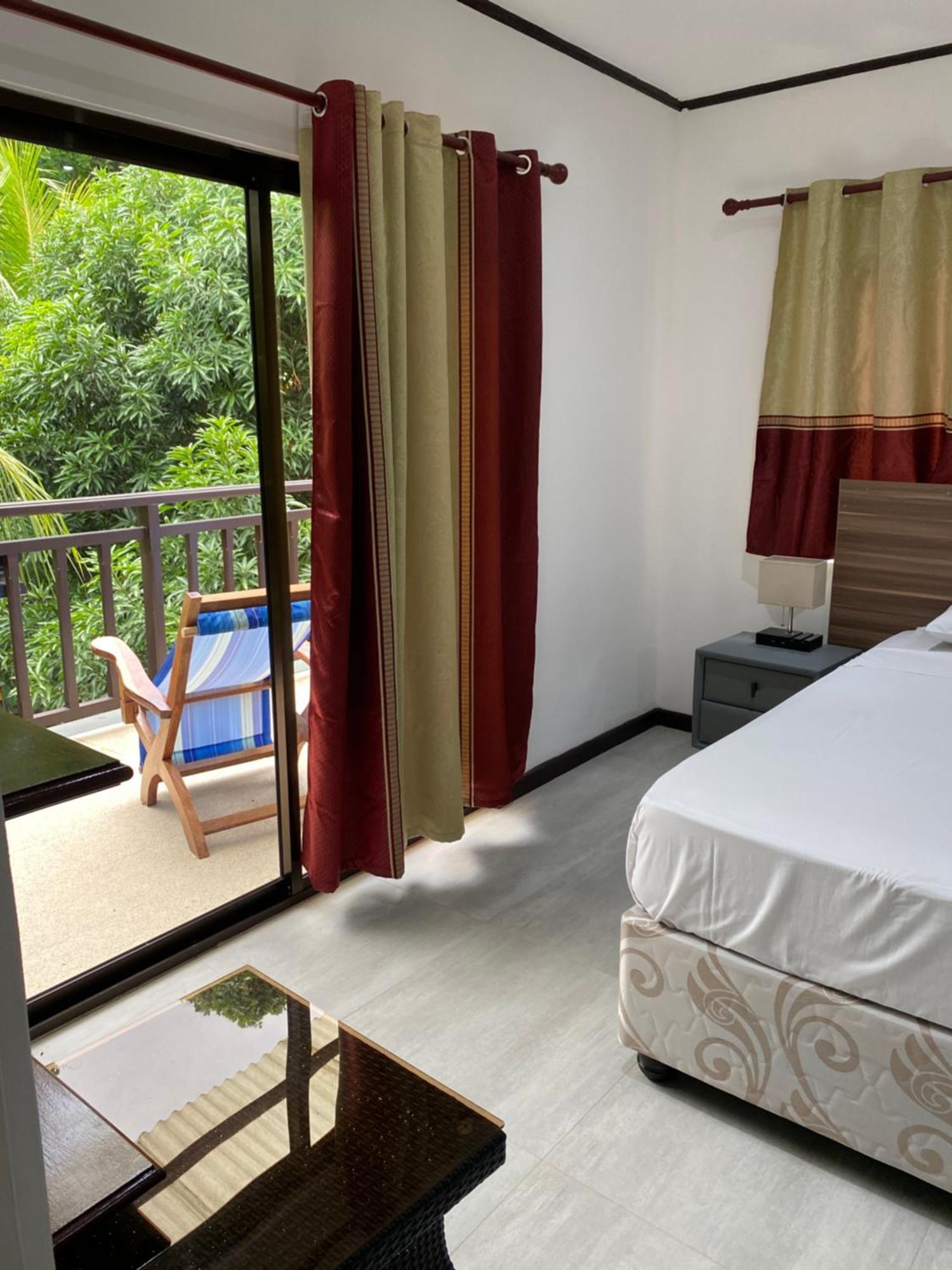 Mer Riviere Self Catering Apartment โบวาลง ภายนอก รูปภาพ