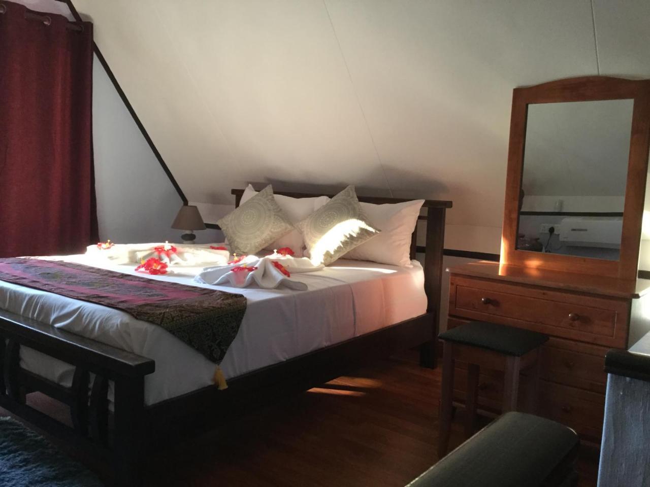 Mer Riviere Self Catering Apartment โบวาลง ภายนอก รูปภาพ